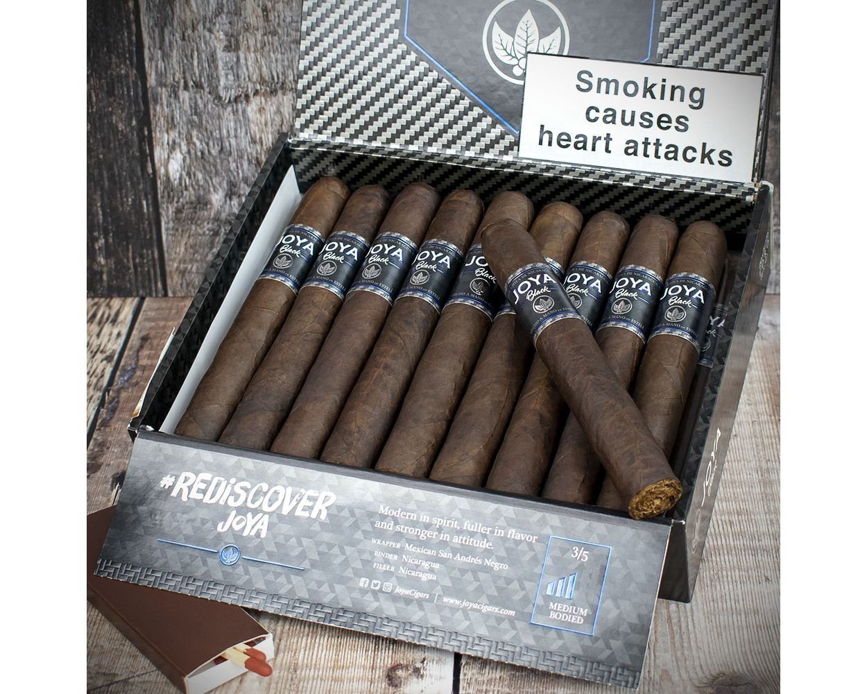 Joya de Nicaragua Black Toro Cigars – Box of 20